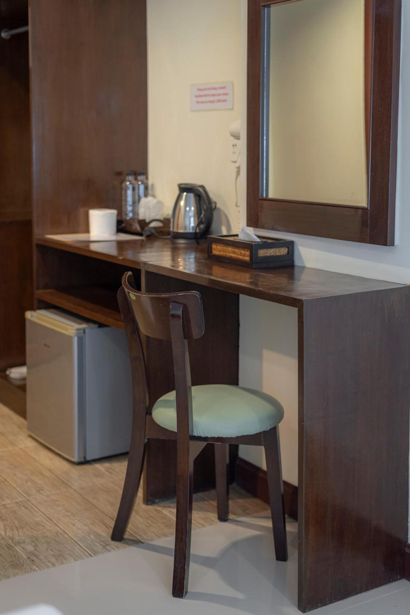 Manee Cool Mueang Hotell Chiang Mai Eksteriør bilde