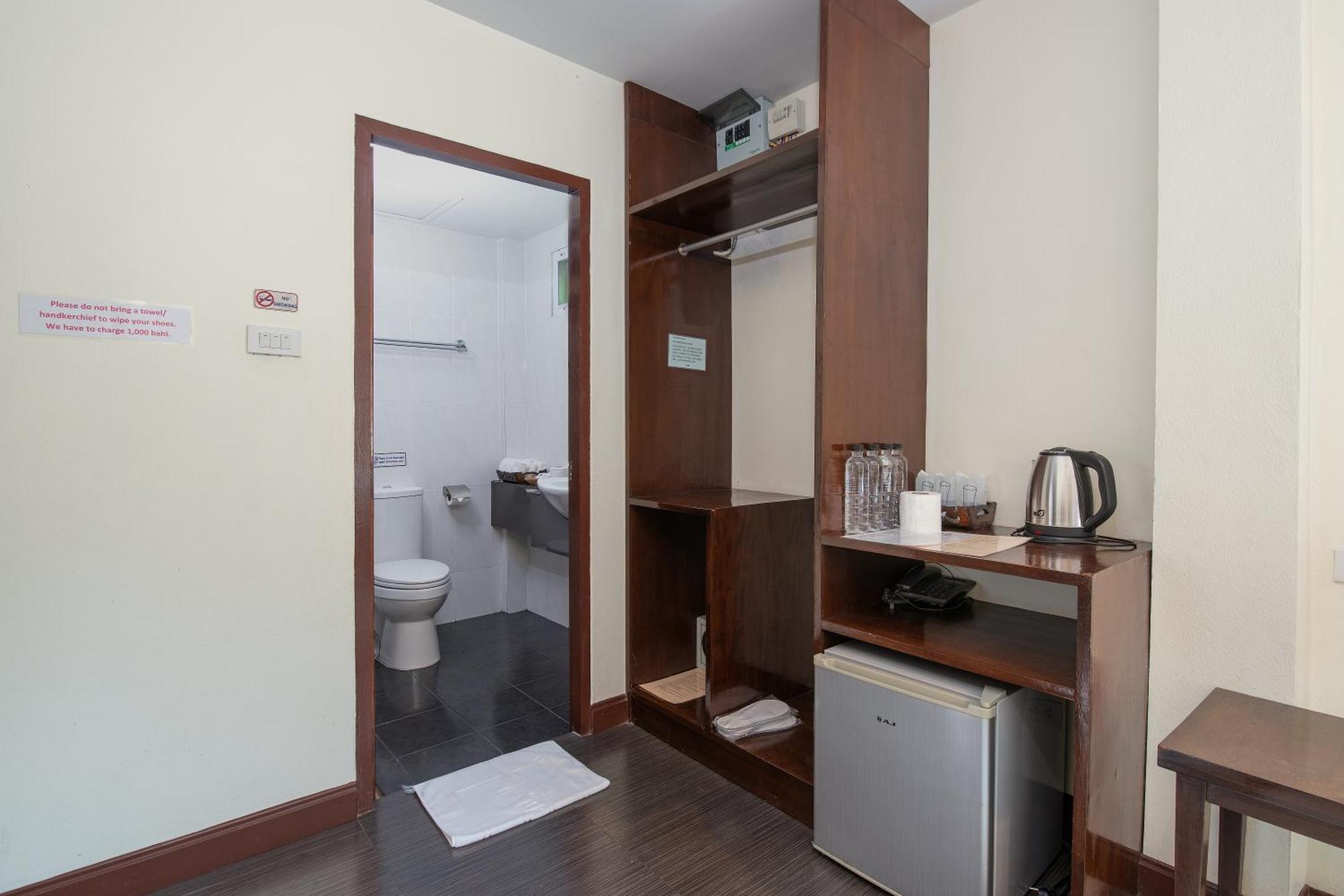 Manee Cool Mueang Hotell Chiang Mai Eksteriør bilde