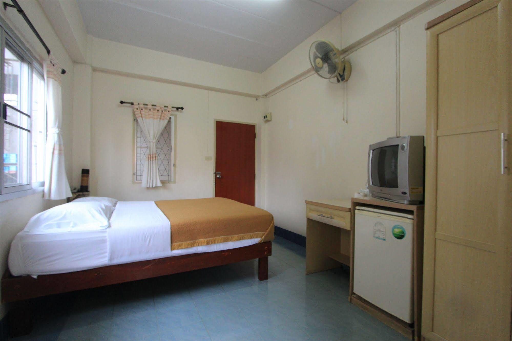Manee Cool Mueang Hotell Chiang Mai Eksteriør bilde