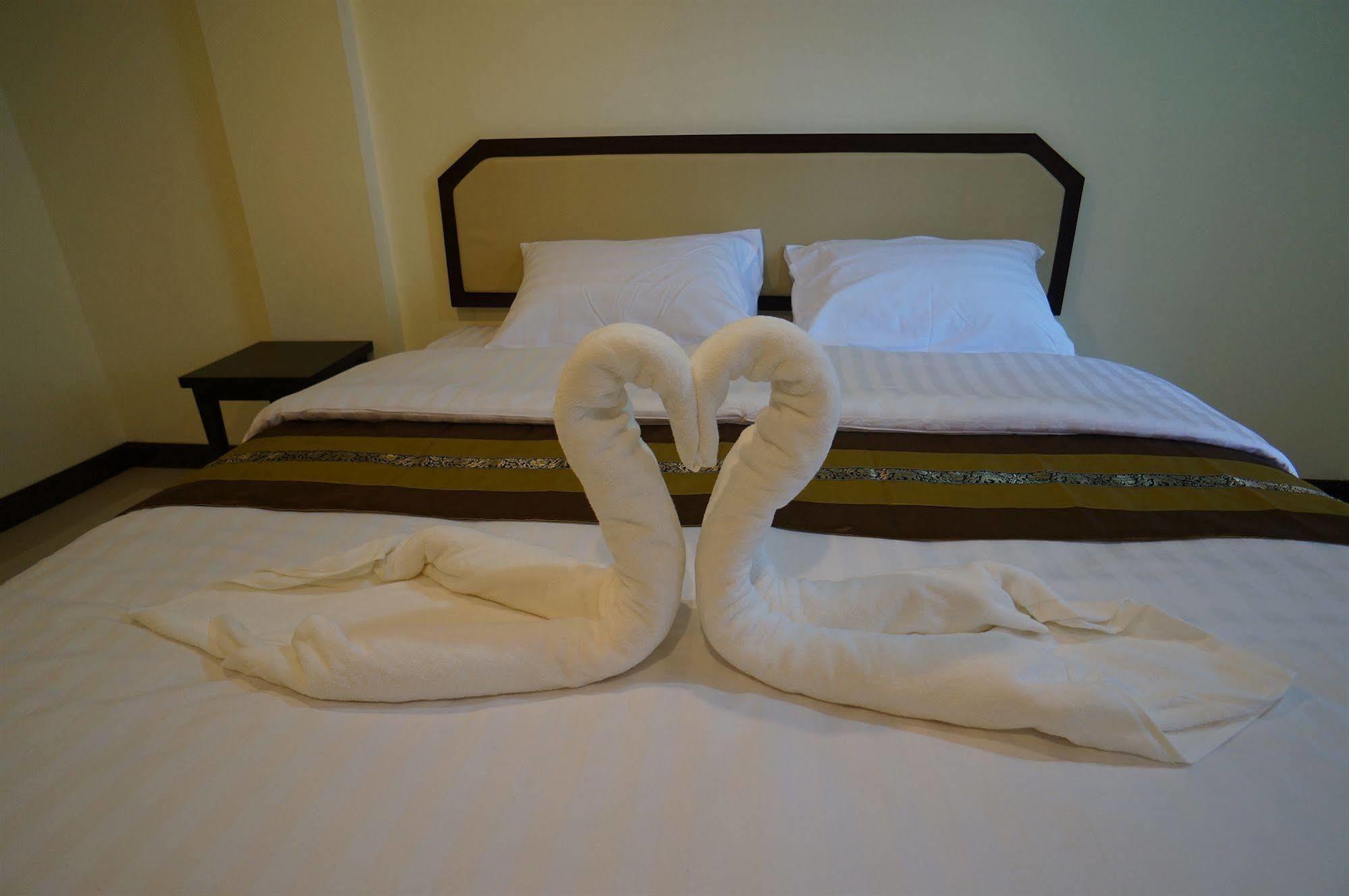 Manee Cool Mueang Hotell Chiang Mai Eksteriør bilde