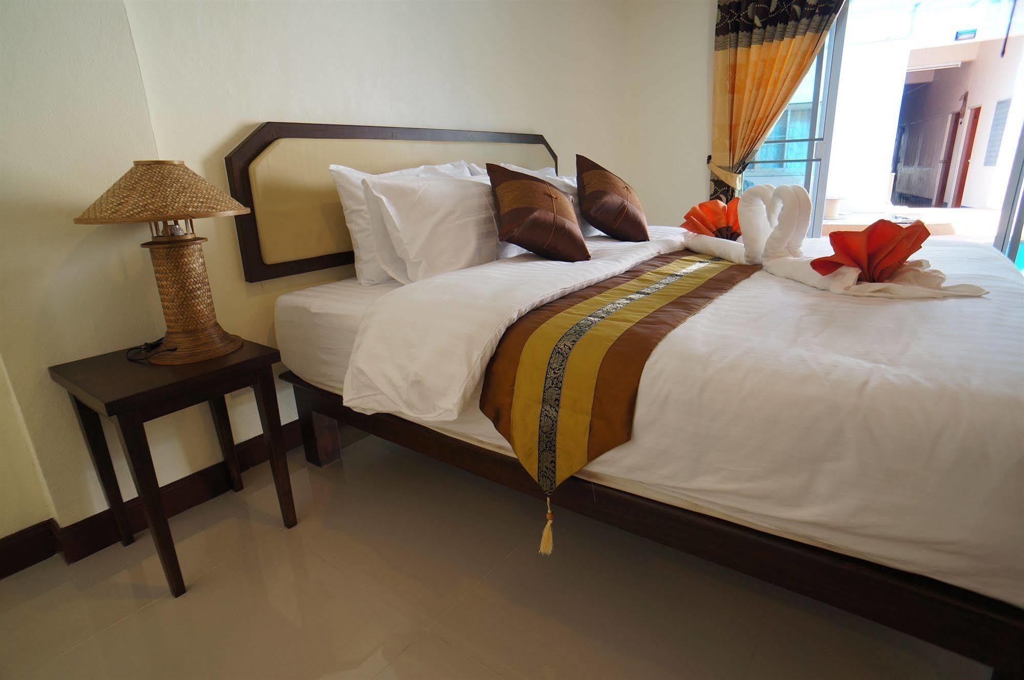 Manee Cool Mueang Hotell Chiang Mai Eksteriør bilde