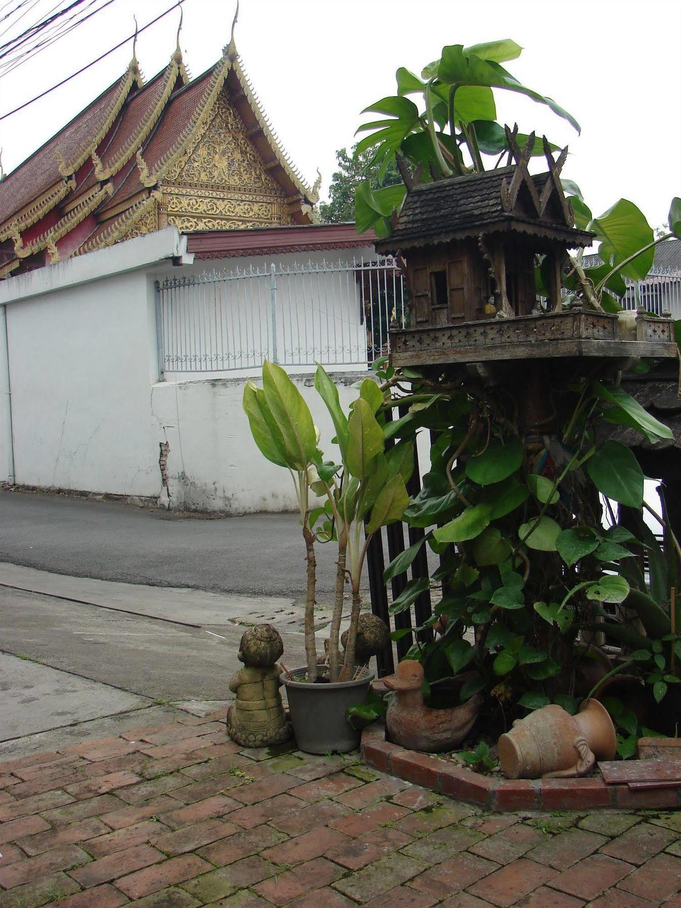 Manee Cool Mueang Hotell Chiang Mai Eksteriør bilde